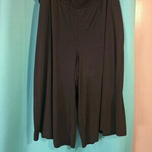 Lane Bryant Black Pull On Wide Leg Capri With Pockets 26/28 Elastic Waist